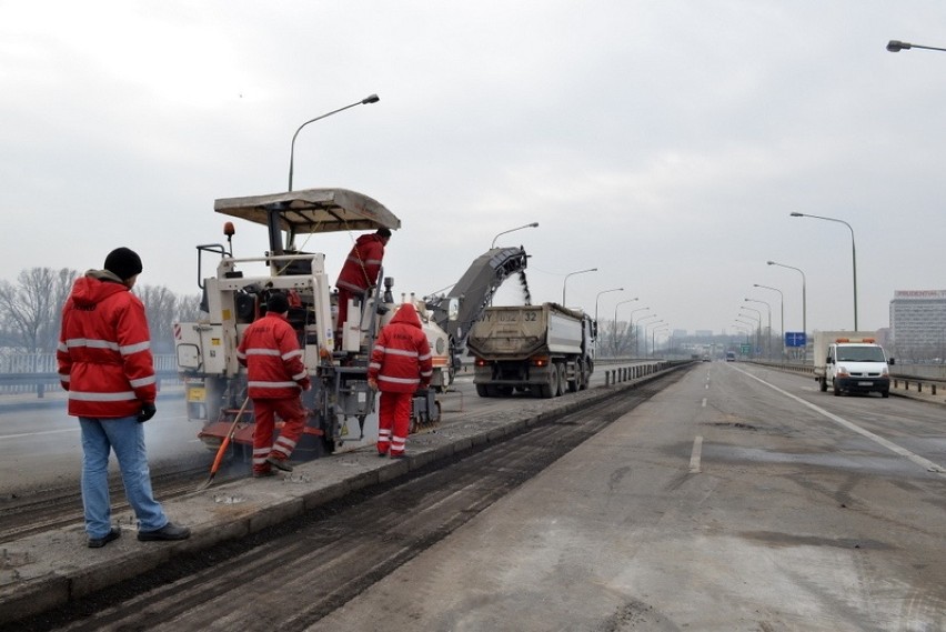 Ruszyły prace na moście Łazienkowskim [zdjęcia]