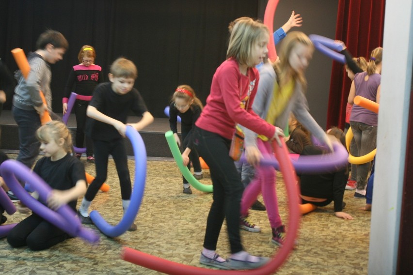 Rybnik: Zajęcia teatralne, sportowe i plastyczne, czyli ferie w Młodzieżowym Domu Kultury