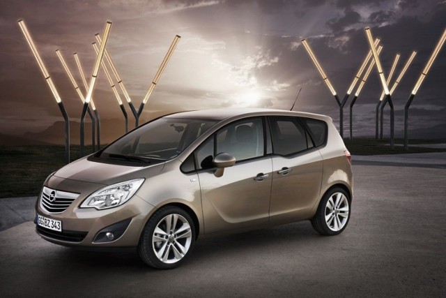 Pierwsza generacja samochodu miała swoją premierę w 2003 roku. Fot. Opel