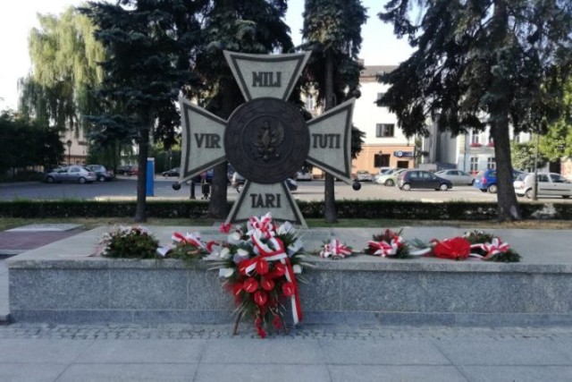 Jutro, 1 sierpnia przed Grobem Nieznanego Żołnierza na placu Kościuszki w Oświęcimiu odbędą się uroczystości z okazji 77. rocznicy wybuchu Powstania Warszawskiego