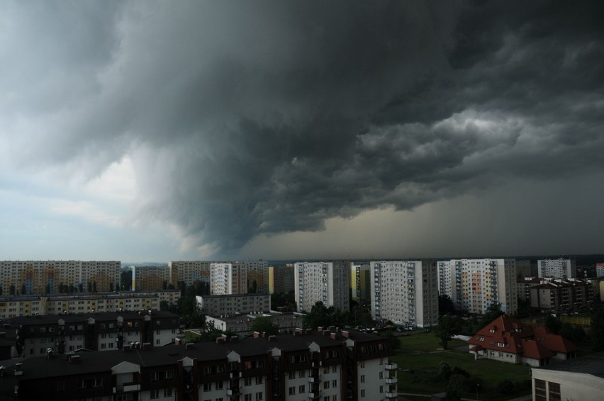 Wiatr gnał chmury coraz dalej... fot. Piotr Drzewiecki
