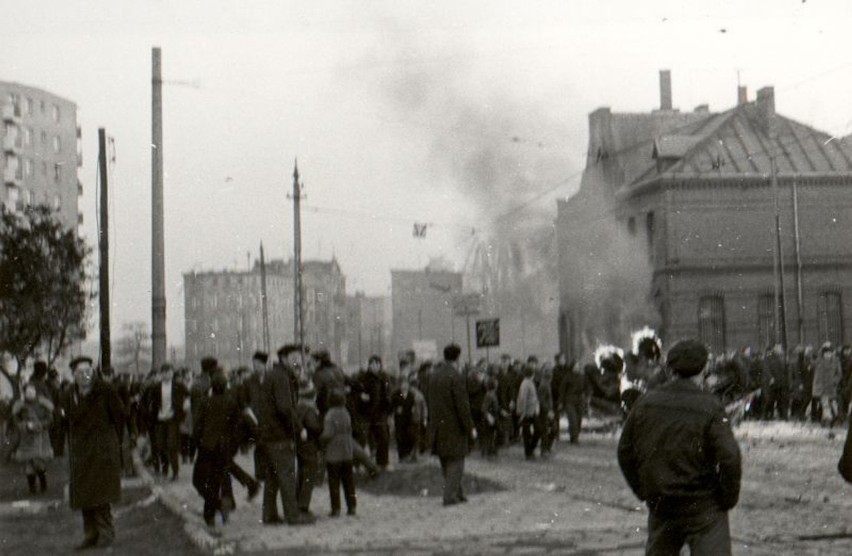Grudzień 1970 r. w Szczecinie. Mija 50 lat od grudniowej rewolty. Zobacz unikalne zdjęcia i film