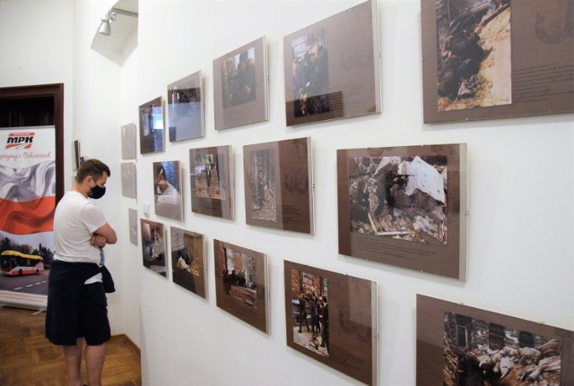 Warto odwiedzić Muzeum im. Jana Kasprowicza w Inowrocławiu i obejrzeć wystawę oryginalnych zdjęć z Powstania Warszawskiego. Fotografie poddane zostały koloryzacji