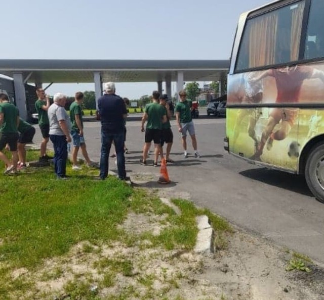 Ze względu na awarię autobusu piłkarze Kujawianki Izbica Kujawska nie dojechali  na mecz w Solcu