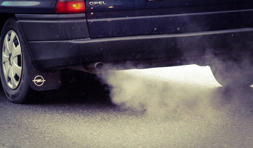 Akcja "Smog". Policja w całym kraju sprawdza spaliny, strzeżcie się „kopciuchy"! [ZDJĘCIA]