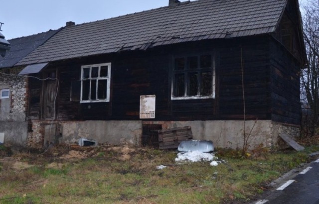 Tragiczny pożar w Łutowcu. Jedna osoba nie żyje, druga jest ciężko ranna