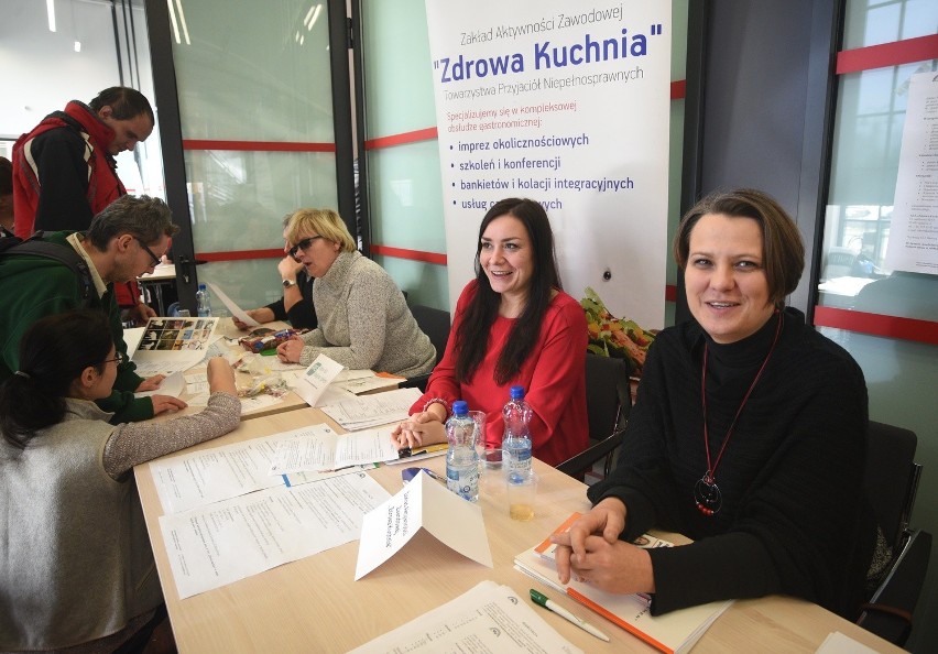 Niepełnosprawni na rynku pracy - konferencja w ŁSSE / 6.11. 2015