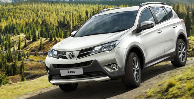 Jeden z najpopularniejszych modeli w gamie Toyoty - RAV4, z nowoczesnym silnikiem 2.0 D