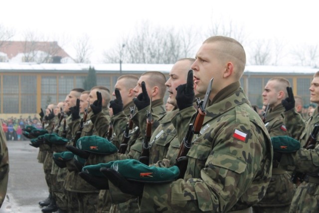 Szkolenie przygotowawcze do służby w Narodowych Siłach Rezerwowych odbywa się w 1. Brzeskim Pułku Saperów po raz drugi.