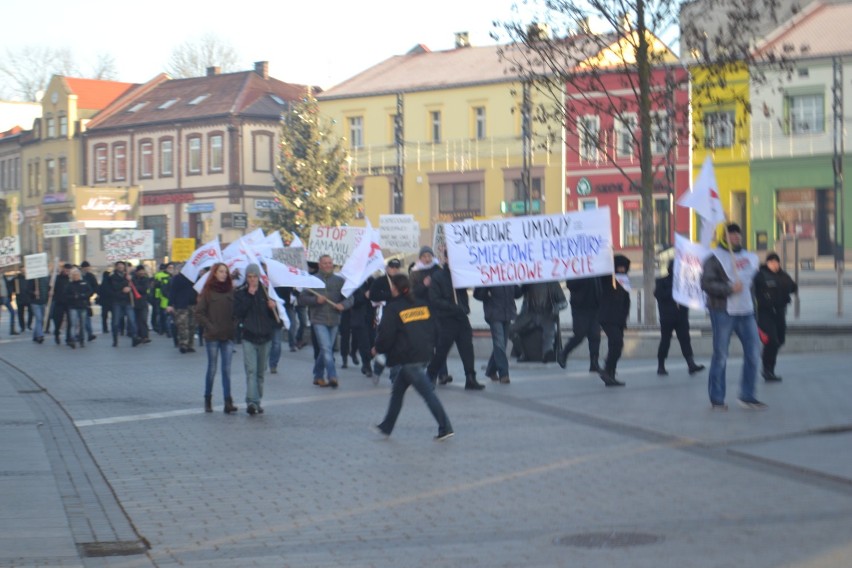 Ochroniarze z dwóch kopalń wyszli na ulice. Mają dość niskich pensji [ZDJĘCIA]  