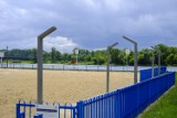 Kto sprząta plaże miejskie nad Wisłą i na jakich zasadach one działają?