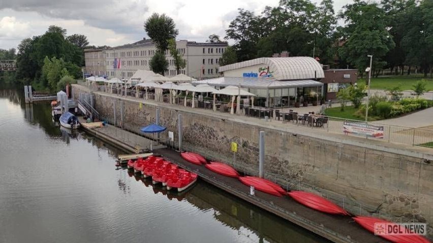 Na głogowskiej marinie można wypożyczyć kajak i rower wodny i popływać po Odrze. Sprawdź ceny 