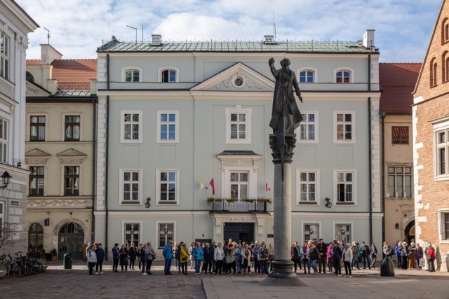 Jest reakcja na wizję placu bez tego monumentu