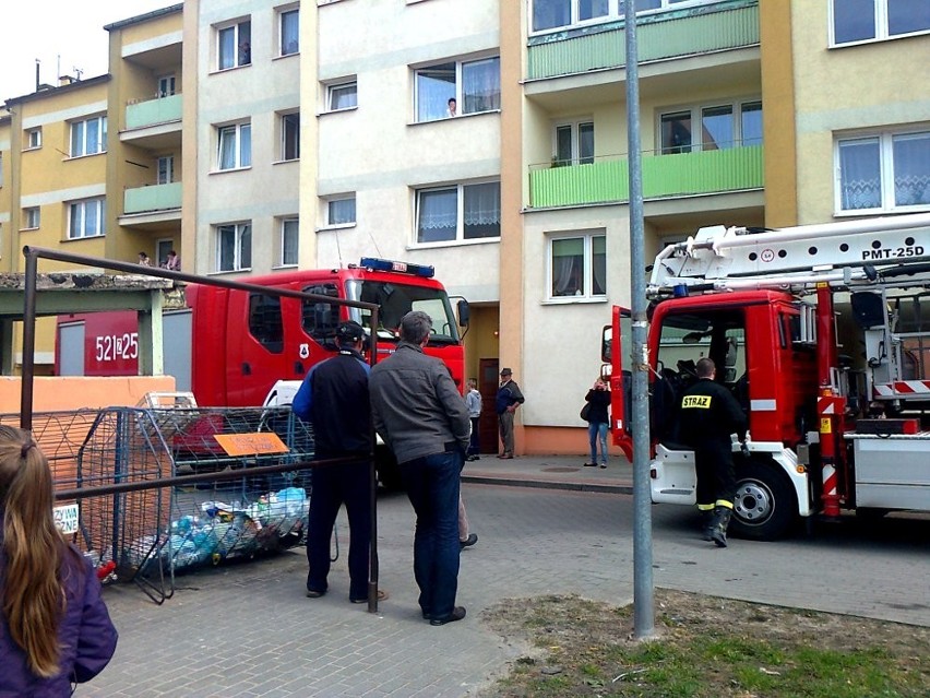 Pożar Sławno. Ogień w mieszkaniu na ul. Jedności Narodowej w Sławnie