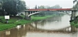 Podniesiony poziom wód w rzekach. W Jawiszowicach stan ostrzegawczy na Wiśle. W Sole i Skawie stany stabilne