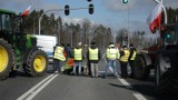 Pod Chojnicami trzy główne drogi będą zablokowane. Rolnicy zaostrzają protest [WIDEO]