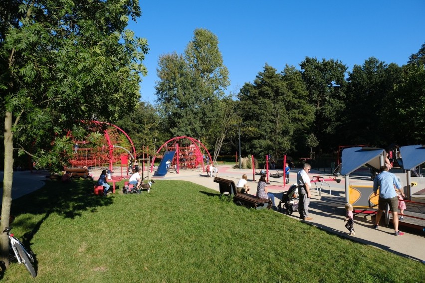 Park Chrobrego w Gliwicach zachwyca. To miejsce wręcz zachęca do wypoczynku! ZDJĘCIA