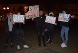 Strajk kobiet. Pod takimi hasłami szli protestujący w Wieluniu ZDJĘCIA