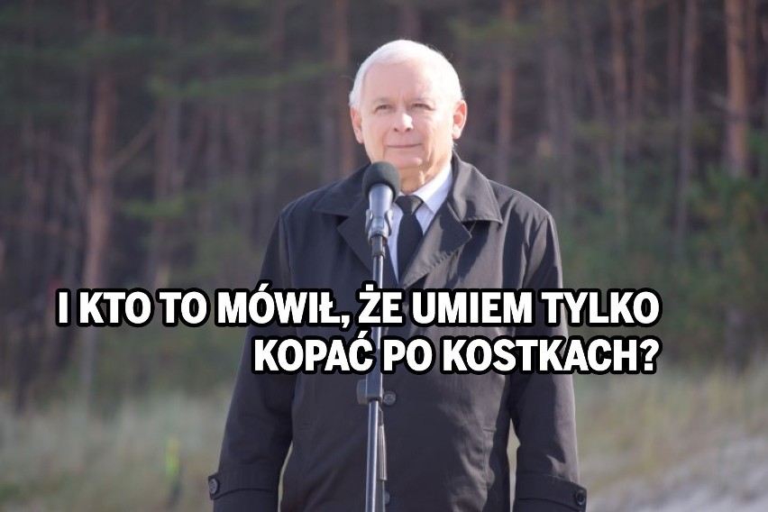 Jarosław Kaczyński zaczął przekopywać mierzeję. Internet to wyśmiał [memy]