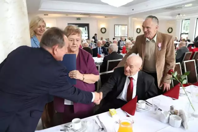 Złote, srebrne, diamentowe i żelazne gody. Pary świętowały wspólne lata w Lublińcu