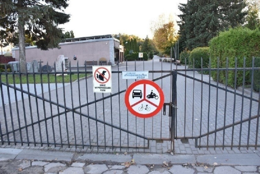 Zgodnie z regulaminem, Cmentarz Komunalny w Malborku otwarty...