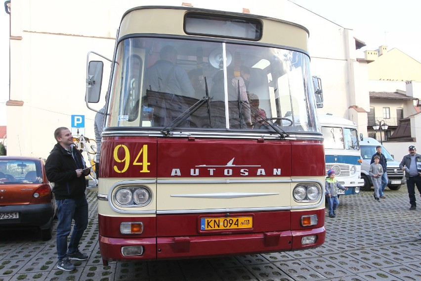 Stare autobusy jak nowe. Dni komunikacji miejskiej w Rzeszowie [ZOBACZ ZDJĘCIA]