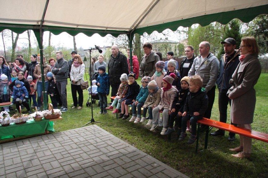 Syców: Poświęcenie pokarmów u sióstr urszulanek