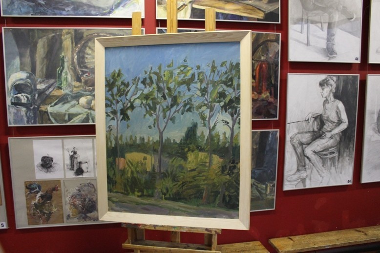 Przedświąteczna aukcja obrazów w Zespole Szkół Plastycznych