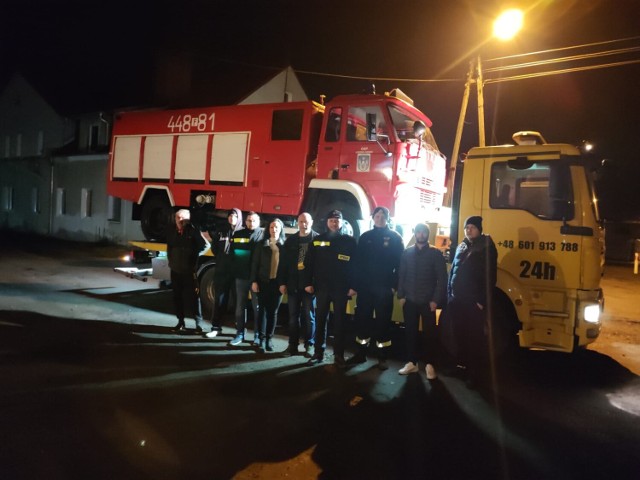OSP Leszno Górne i Szprotawa przekazały szczególny dar: wóz strażacki dla walczącej Ukrainy