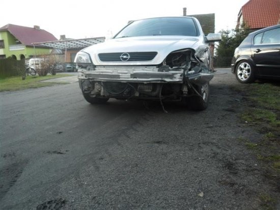 Jedna osoba ranna w wypadku w Dobieszczyźnie