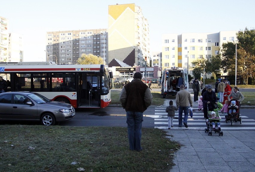 Gdańsk: Autobus zderzył się z samochodem osobowym