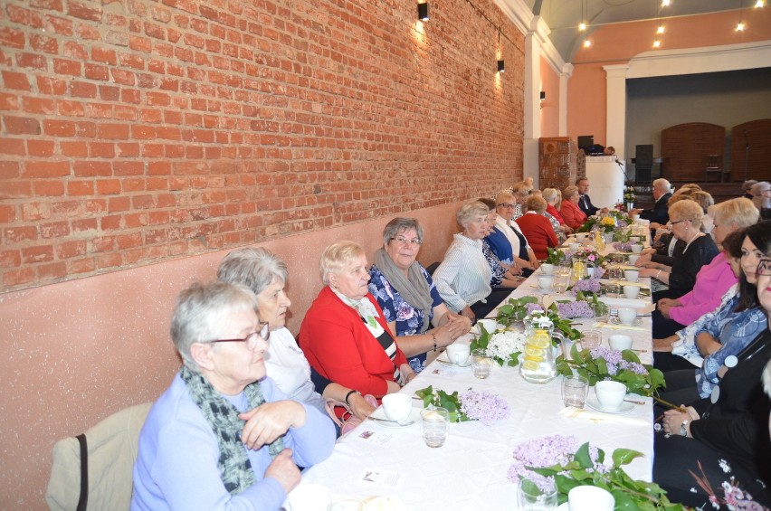 Mieszkanki Czerniejewa wspólnie uczciły Dzień Matki [FOTO, VIDEO]