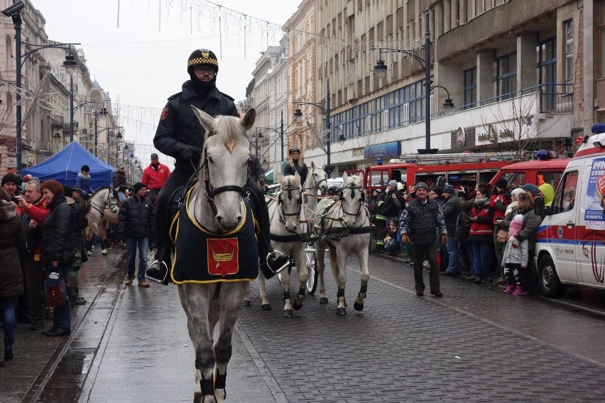 WOŚP 2016 w Łodzi: Szarża na Piotrkowskiej. Więcej zdjęć:...