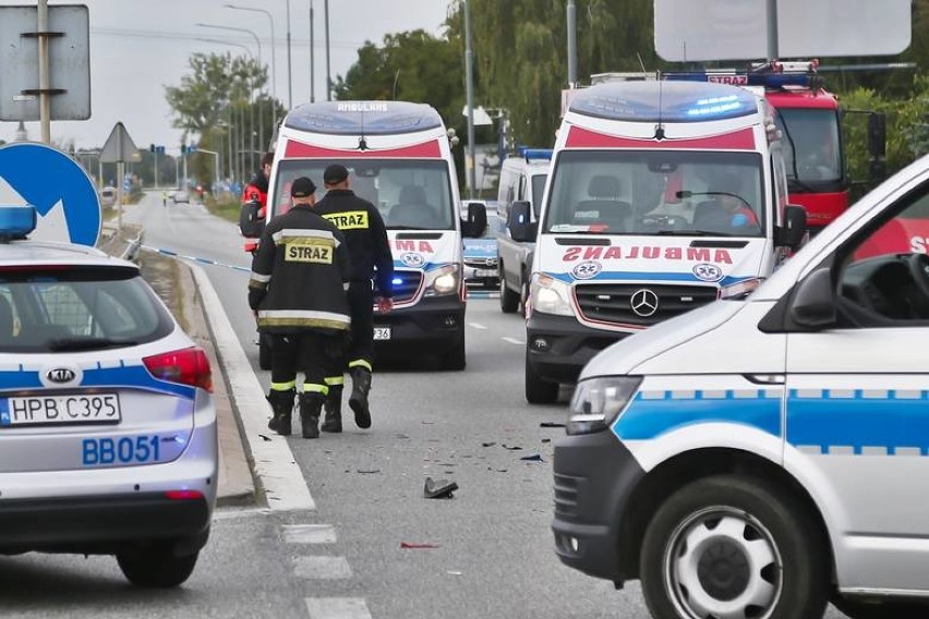 25-letni Łukasz K. z Oleśnicy zginął w dzisiejszym wypadku w Długołęce 