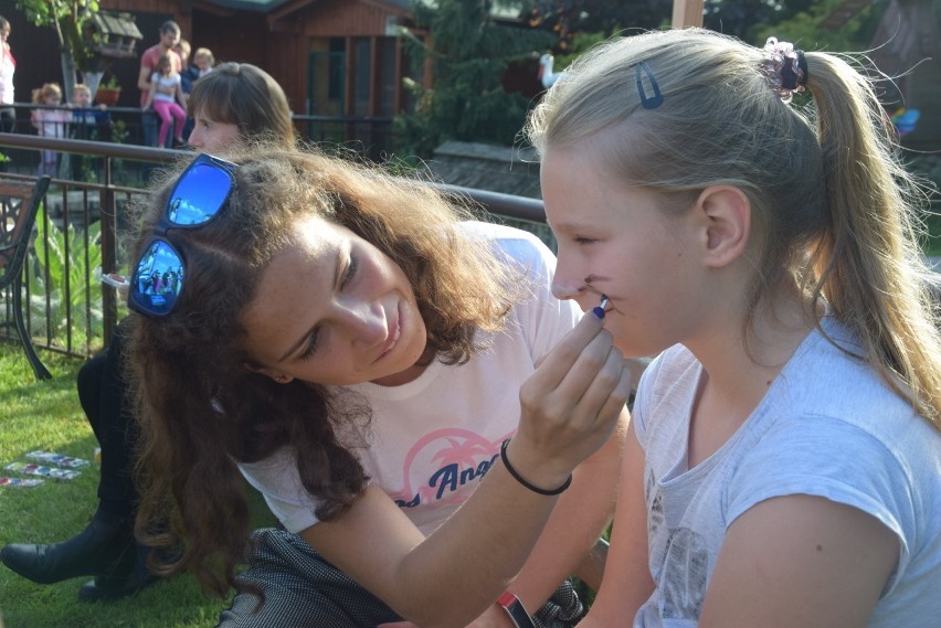 Piknik rodzinny w parafii bł. Karoliny w Tychach i występ...