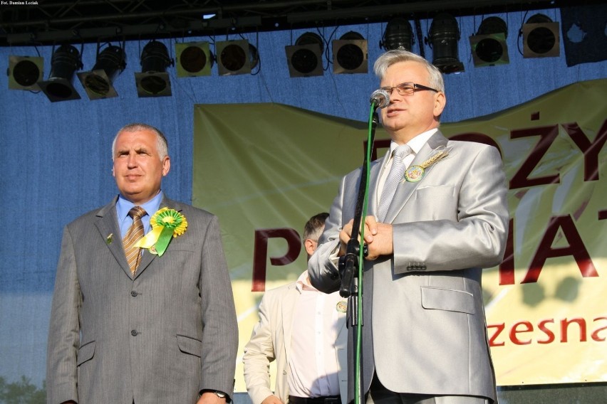 Po lewej stronie wójt gminy Poczesna. Fot. Damian Leciak