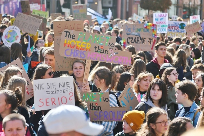 Marsz młodych dla klimatu przeszedł przez Wrocław [ZDJĘCIA]