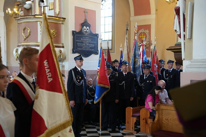 Dzień Wojska Polskiego w Błaszach ze szwadronem ułanów ZDJĘCIA