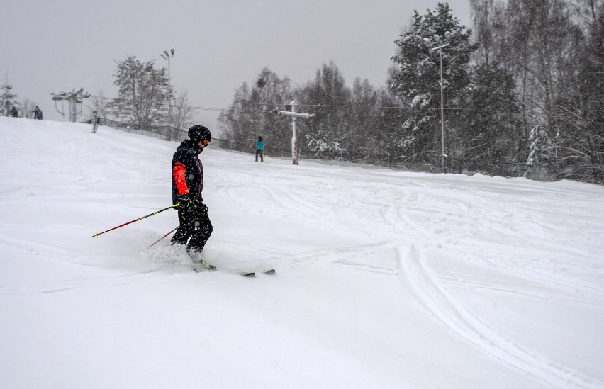 Bytomskie Dolomity zapraszają! Ruszył sezon narciarski w ośrodku Stok – Sport Dolina - Bytom. Warunki bardzo dobre!