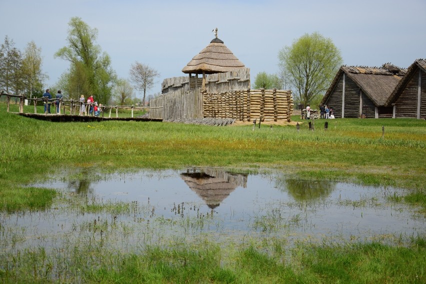 Matka Natura wzywa Cię do Biskupina. Odkryj, jak ludzie...