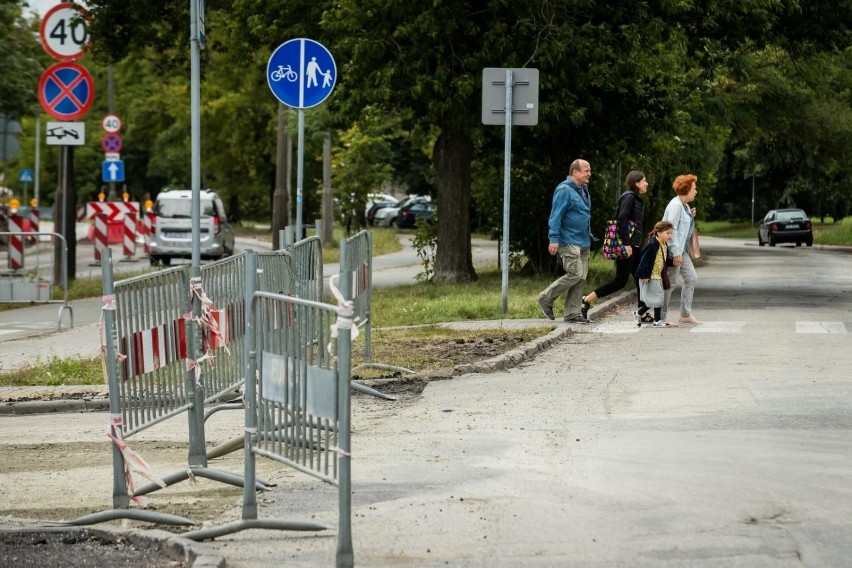 Bydgoszcz. Remontują Magnuszewską, przy okazji rozjeżdżają Boya-Żeleńskiego. Kto zapłaci za naprawę?