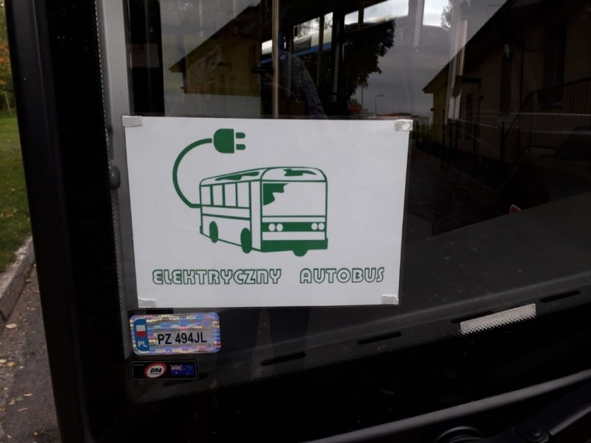 Elektryczny autobus na ulicach Legnicy. Będzie ich więcej? [ZDJĘCIA]
