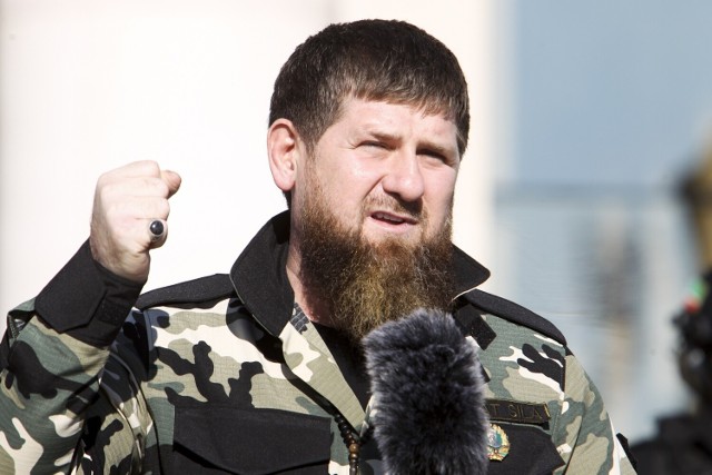 To nie pierwszy raz, kiedy czeczeński przywódca skrytykował rzecznika Kremla Dmitrija Pieskowa. Wcześniej zrobił to po tym, jak Pieskow  nazwał rosyjskiego prezentera telewizyjnego Iwana Urganta wielkim patriotą.