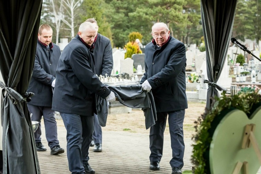Pogrzeb dzieci zmarłych przed narodzeniem. Pożegnania w Bydgoszczy - mamy zdjęcia