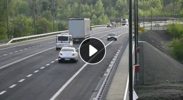 Kierowca forda mondeo jechał pod prąd w Gliwicach na trasie DK 88