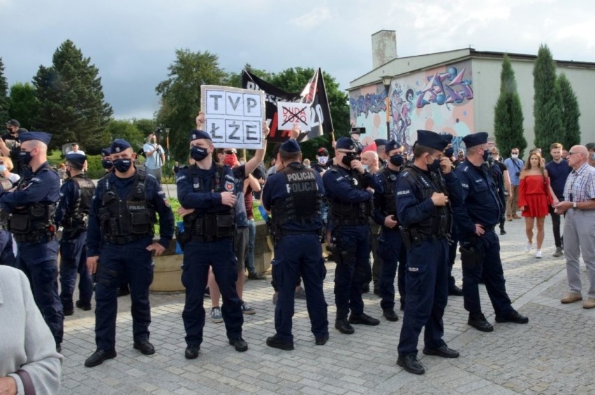 W piątek na placu Artystów w Kielcach prezydent Andrzej Duda...