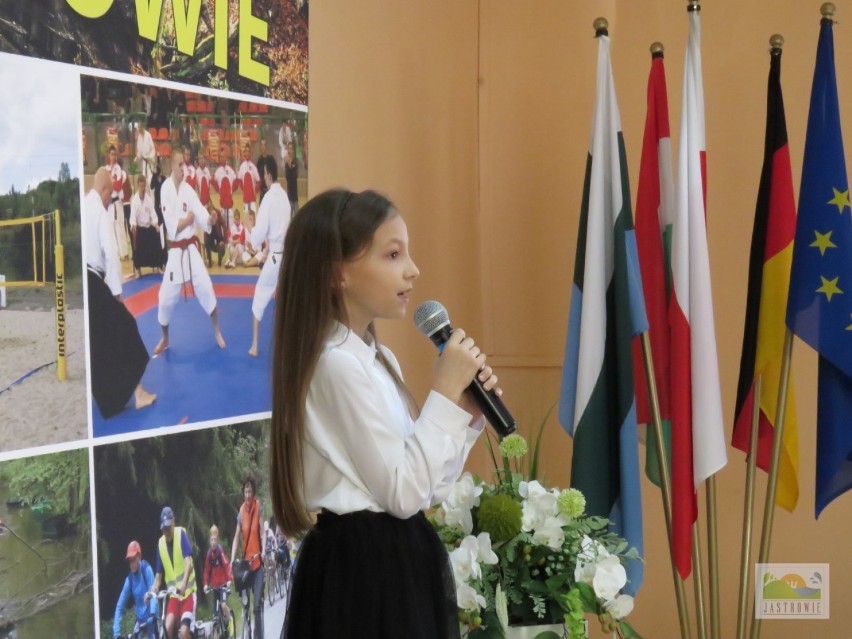 Burmistrz Jastrowia podziękował nauczycielom i dyrektorom szkół 