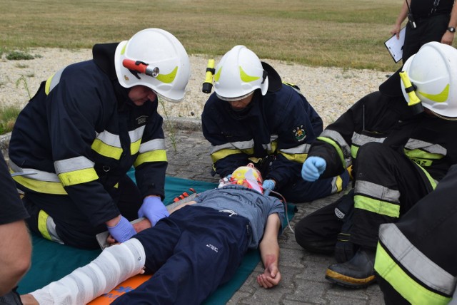 Strażacy ochotnicy ćwiczą w rybnickich Jankowicach