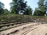 Bolesławiec: Rozpoczęła się renowacja amfiteatru