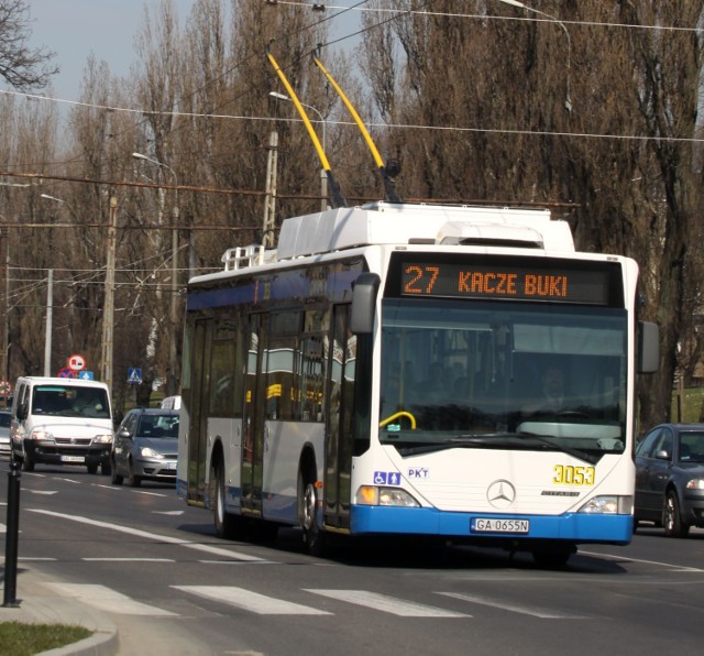 Częstotliwość kursowania trolejbusów na linii 27 zredukowana została do 24-30 minut.